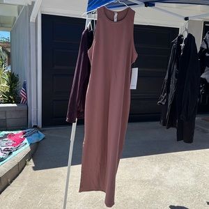 Lululemon get going dress size 6- new with tags!